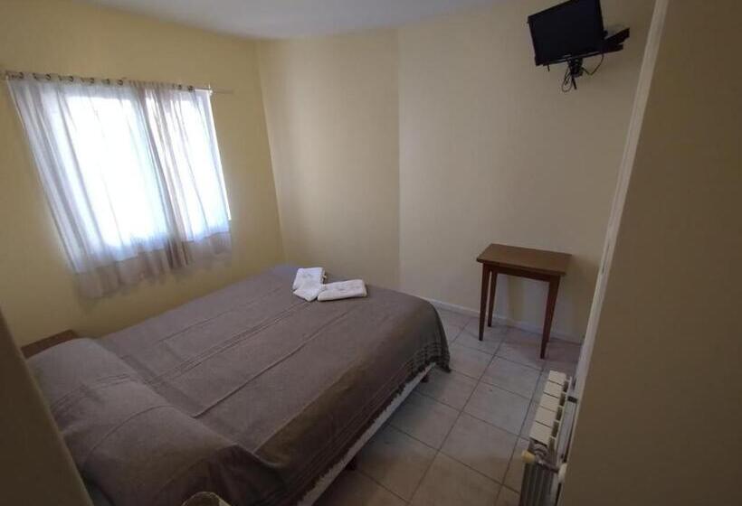 חדר סטנדרט, Carlos Vii