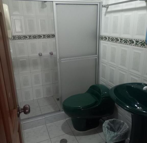 غرفة قياسية ثلاثية, Finca La Esperanza