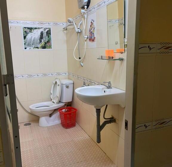 اتاق استاندارد چهار تخته, Hòa Lợi