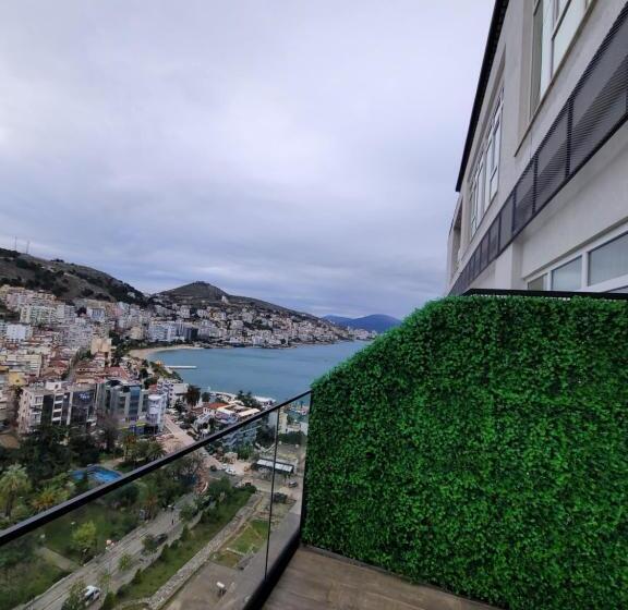 デラックストリプルルーム, Toer Hotel & Spa