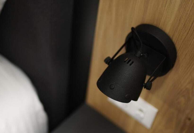 اتاق استاندارد سه نفره, Villa Oskar