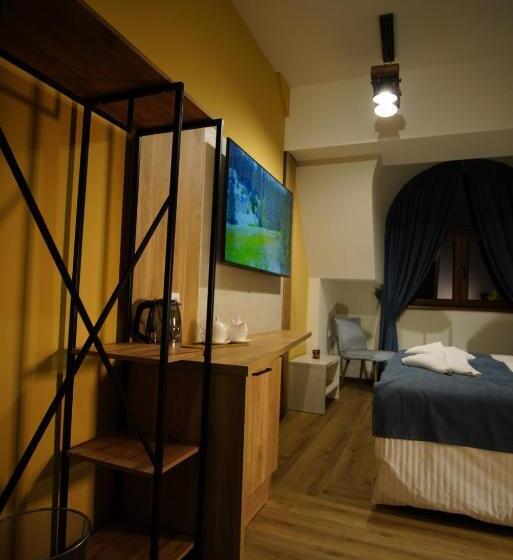 اتاق استاندارد سه نفره, Villa Oskar