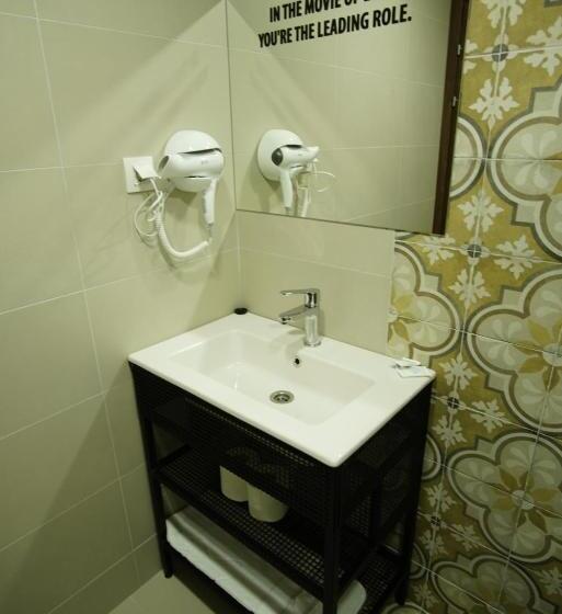 اتاق استاندارد سه نفره, Villa Oskar