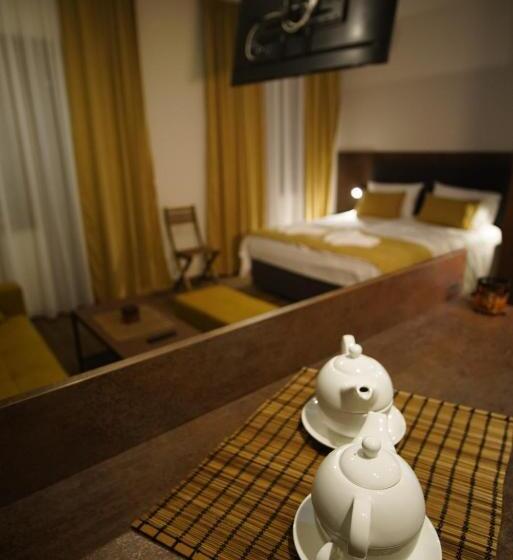 آپارتمان 1 خوابه با تراس, Villa Oskar