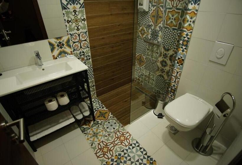 آپارتمان 1 خوابه با تراس, Villa Oskar