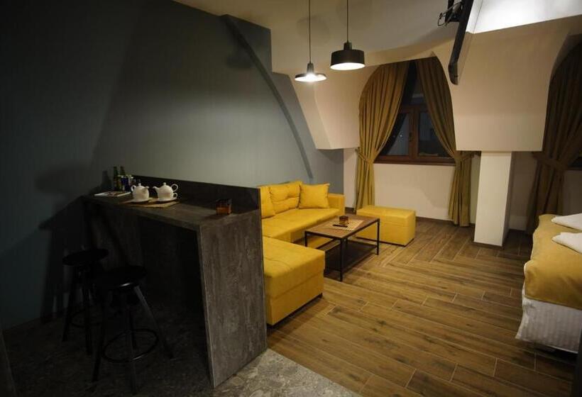 آپارتمان 1 خوابه با چشم‌انداز, Villa Oskar