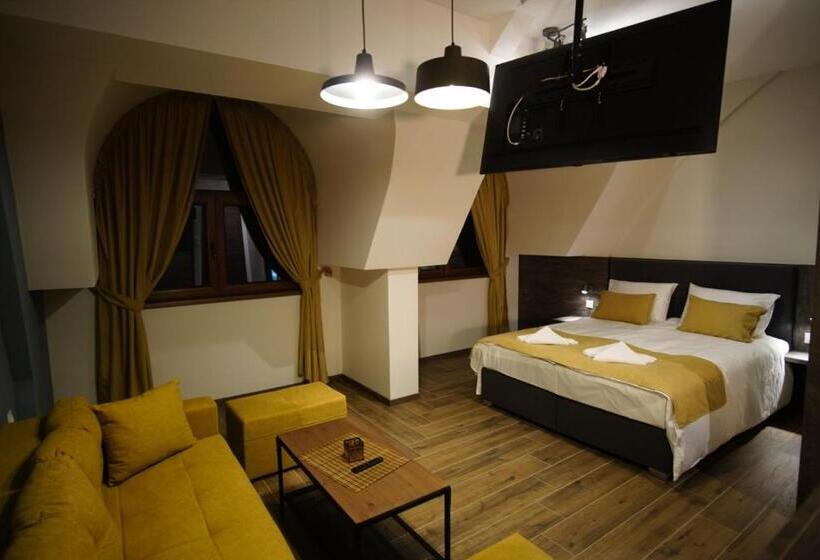 آپارتمان 1 خوابه با چشم‌انداز, Villa Oskar