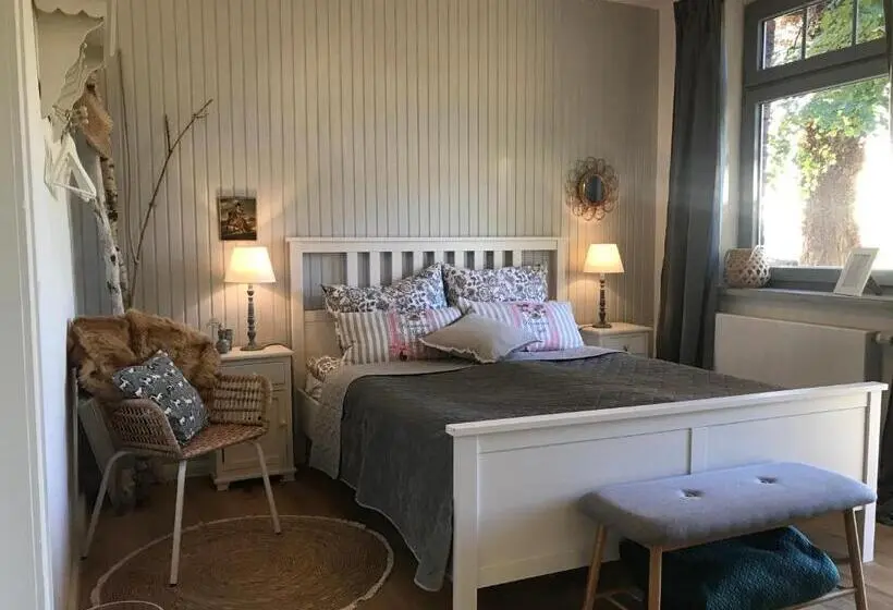 ガーデンビュースタンダードルーム, Ks Kotten Bed And Breakfast