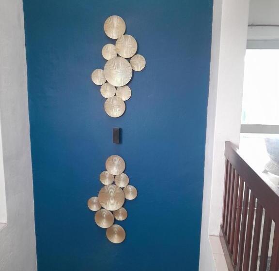 Семейный Номер, Indaba Manor Guesthouse