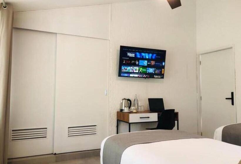 Quarto Estandar, Urban Chapalita