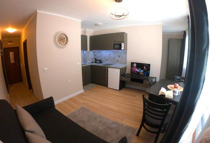 إستوديو قياسى, Dream View Apartments