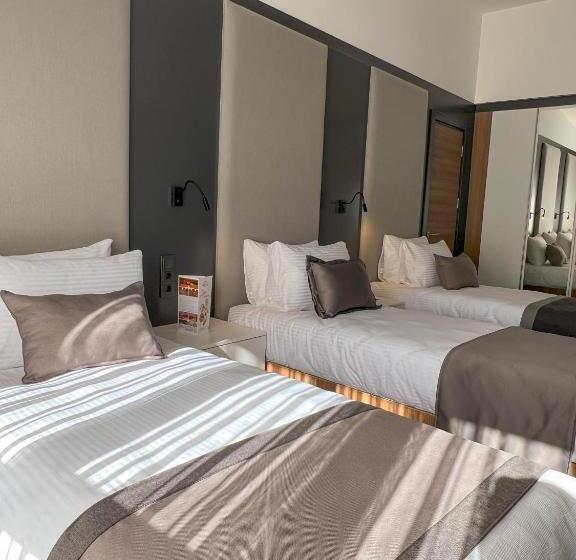 غرفة بريميوم رباعية, Sera Lake Center