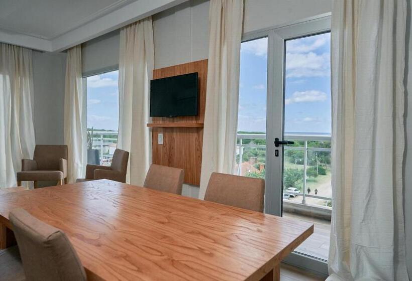 带1个卧室的带海景的公寓, Terrazas Ostende Apart