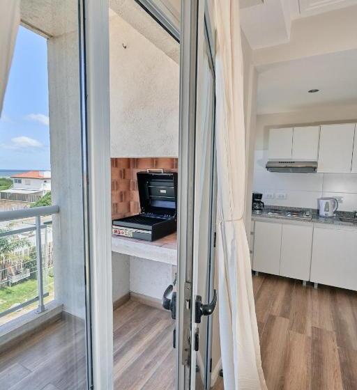 带1个卧室的带海景的公寓, Terrazas Ostende Apart