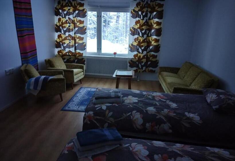 Номер Стандарт, Saarnimaja