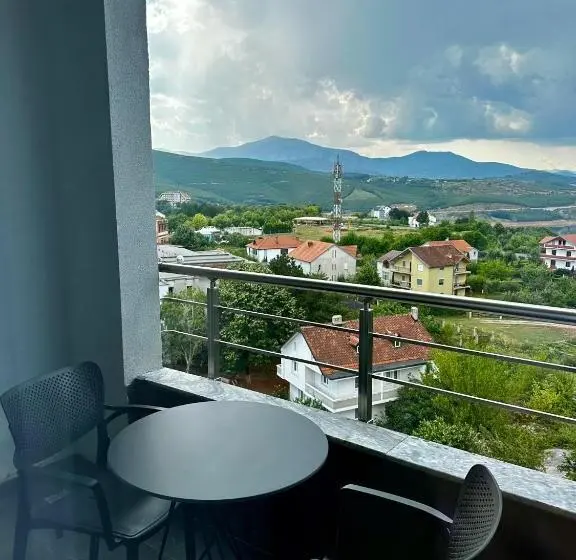 バルコニー付きスタンダードトリプルルーム, Sky View Hotel & Restaurant