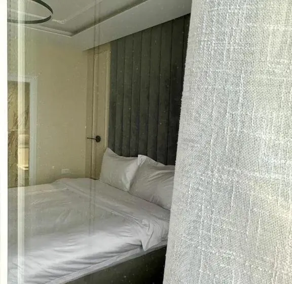 バルコニー付きスタンダードトリプルルーム, Sky View Hotel & Restaurant