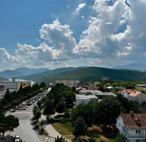 غرفة قياسية سرير كينج, Sky View Hotel & Restaurant