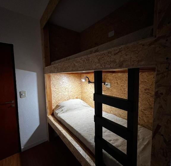 ルームシェアのワンベッド, Travesia Sur Hostel