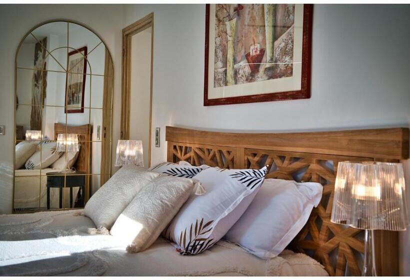 デラックスルーム, Le Mas Des Aires   Chambres D Hôtes   Blauzac  Uzès   Pont Du Gard