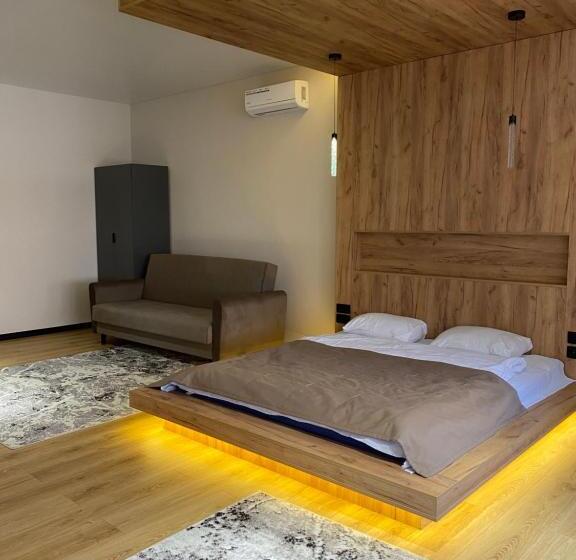 سوئیت با تخت بزرگ, Discovery Garden Apartments