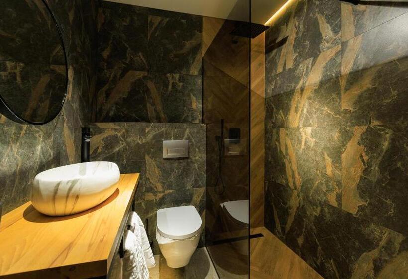 غرفة قياسية, Discovery Garden Apartments