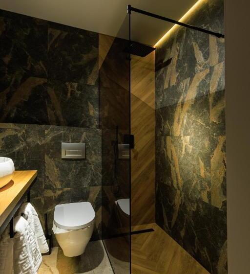 غرفة قياسية, Discovery Garden Apartments