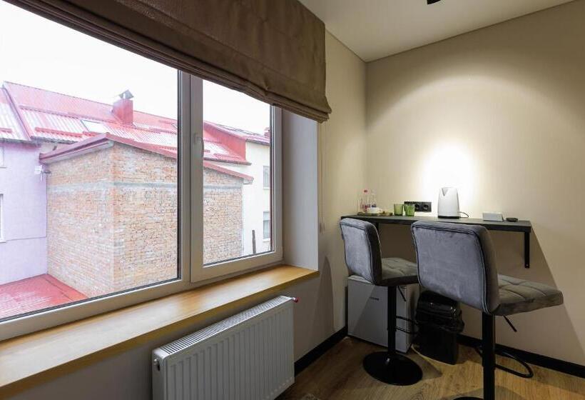 غرفة قياسية, Discovery Garden Apartments