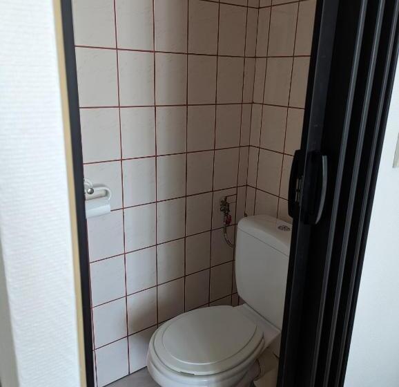 Номер Стандарт, Auberge Des Pins