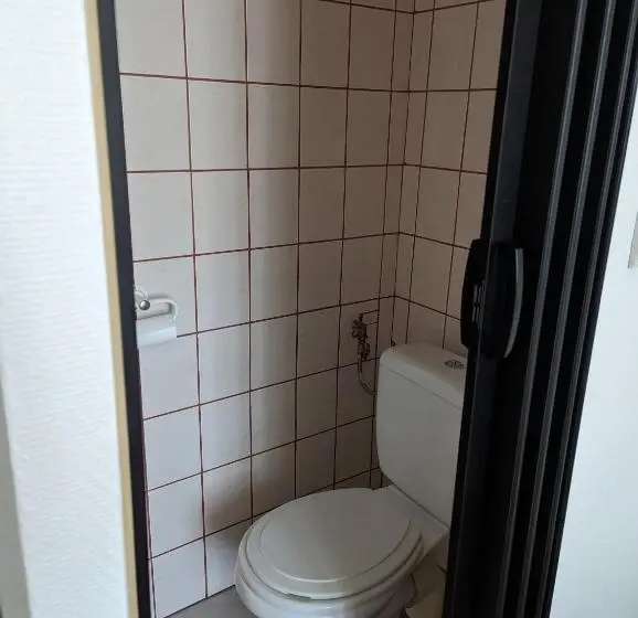 スタンダード４人部屋, Auberge Des Pins