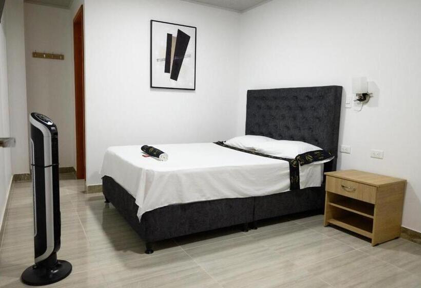 标准间, Plaza Real Oiba