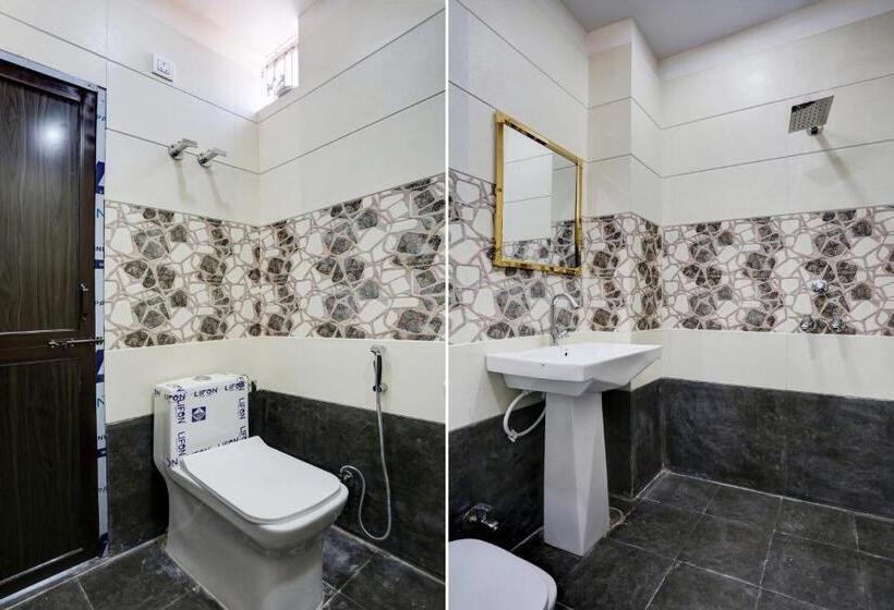 חדר קלאסי לשלושה, Oyo Flagship Hotel M. R Galaxy