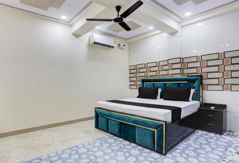 חדר קלאסי לשלושה, Oyo Flagship Hotel M. R Galaxy