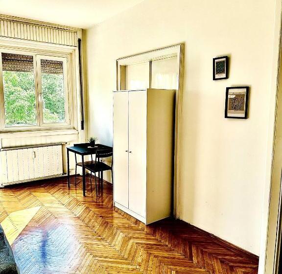 اتاق استاندارد چهارنفره با بالکن, Casa Del Río