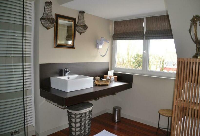 Президентский Люкс, Au Petit Manoir