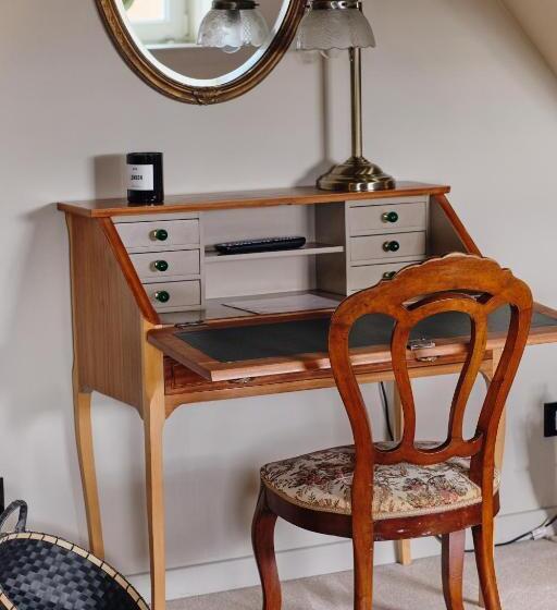 Президентский Люкс, Au Petit Manoir