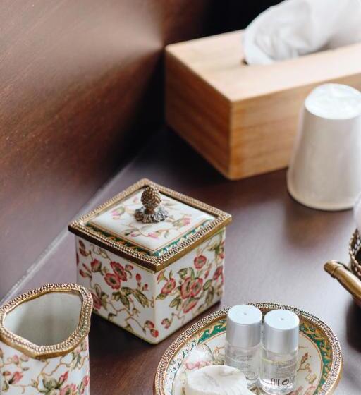 Президентский Люкс, Au Petit Manoir