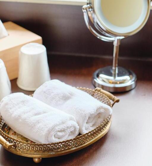 Президентский Люкс, Au Petit Manoir