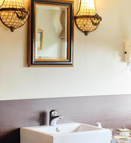 Президентский Люкс, Au Petit Manoir
