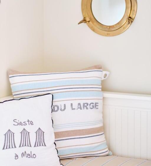 Номер Стандарт Трехместный, Au Petit Manoir