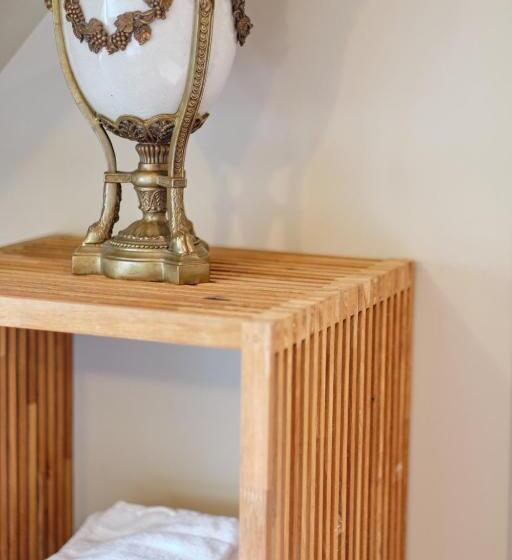 Президентский Люкс, Au Petit Manoir