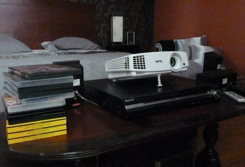 סוויטה דלוקס, La Maison Des Musiciens