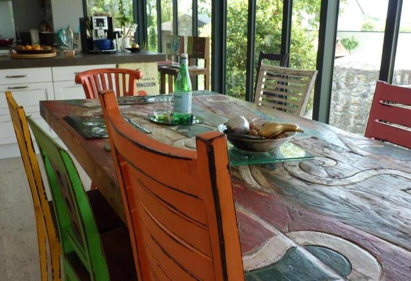 סוויטה דלוקס, La Maison Des Musiciens