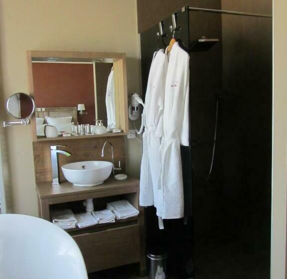 デラックスルーム, Le Relais Des Deux Tours