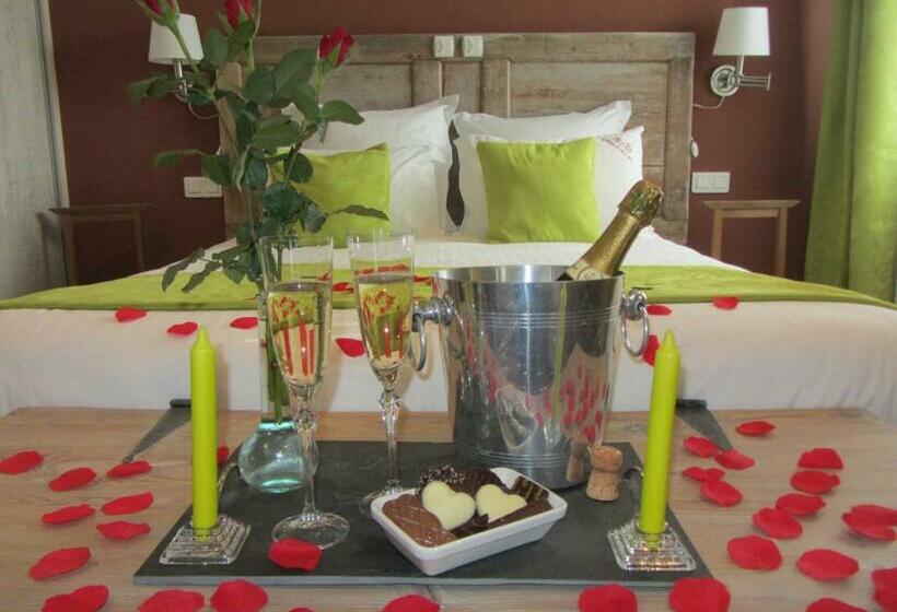 חדר דלוקס, Le Relais Des Deux Tours