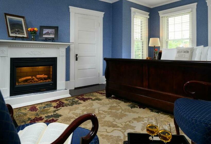 Номер Стандарт, Steeles Tavern Manor