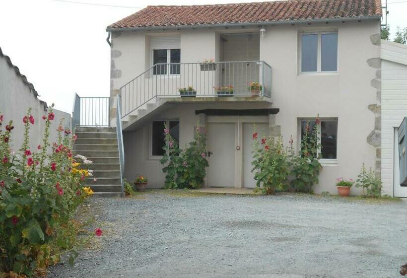 标准间, Chez Seb & Claire