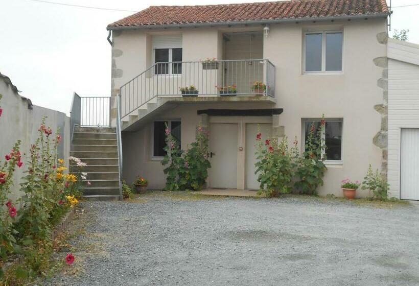 标准间, Chez Seb & Claire