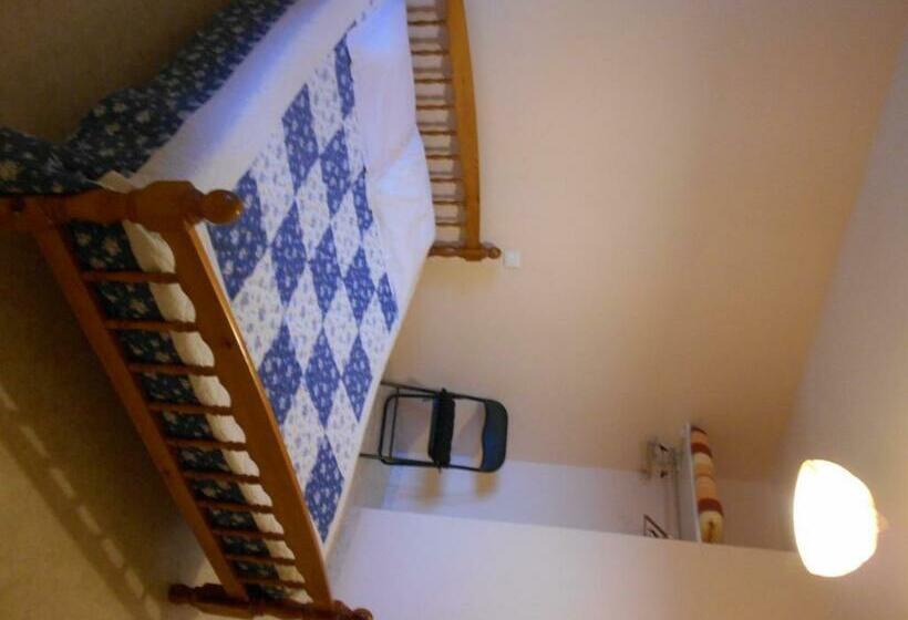 标准间, Chez Seb & Claire