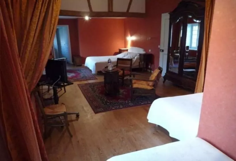 Perhehuone, Château De Behen